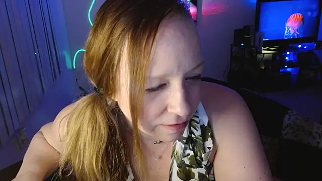 Snapshot of XxMs_StarzxX chatting on February 6, 2026, 2:05 am XxMs StarzxX online show from February 6, 2026, 2:05 am