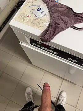 swissboy22 online show from April 25, 2026, 11:57 am