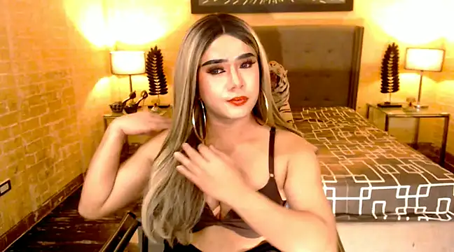 Snapshot of BigCumHuntersxx chatting on January 15, 2025, 10:35 pm BigCumHuntersxx online show from January 15, 2025, 10:35 pm