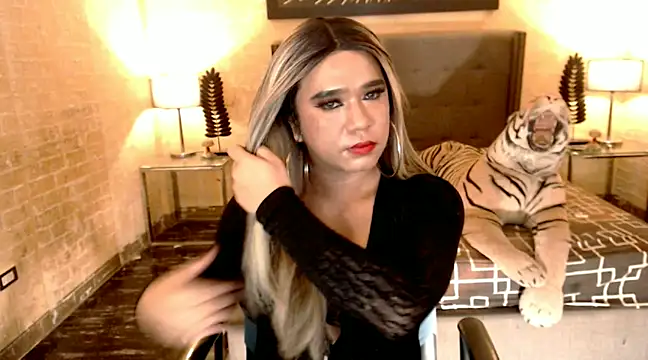 Snapshot of BigCumHuntersxx chatting on February 12, 2025, 1:52 am BigCumHuntersxx online show from February 12, 2025, 1:52 am