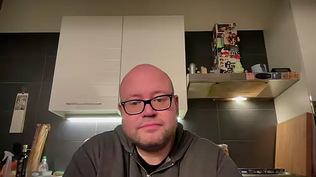 Snapshot of theitalianbear chatting on December 27, 2024, 4:32 pm theitalianbear online show from December 27, 2024, 4:32 pm