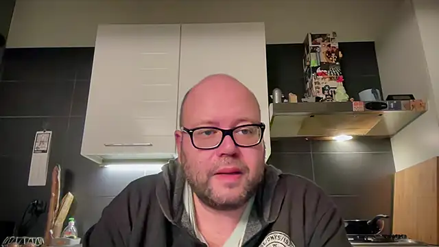Snapshot of theitalianbear chatting on January 2, 2025, 5:18 pm theitalianbear online show from January 2, 2025, 5:18 pm