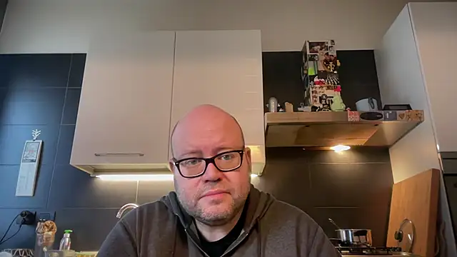 Snapshot of theitalianbear chatting on January 18, 2025, 1:40 pm theitalianbear online show from January 18, 2025, 1:40 pm
