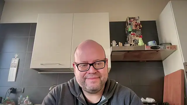 Snapshot of theitalianbear chatting on February 10, 2025, 1:44 pm theitalianbear online show from February 10, 2025, 1:44 pm