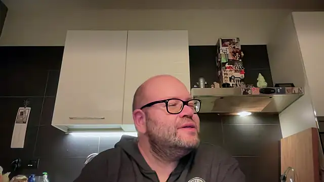 Snapshot of theitalianbear chatting on October 5, 2025, 3:49 am theitalianbear online show from October 5, 2025, 3:49 am