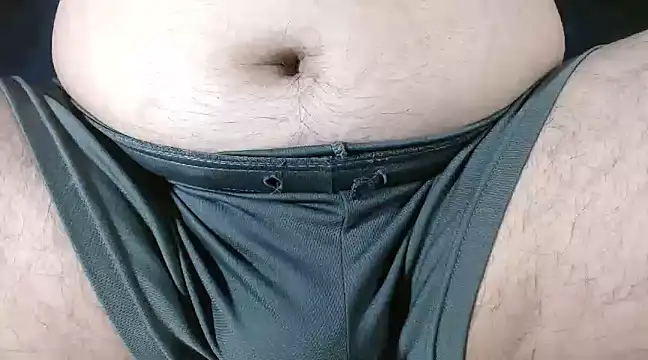 Snapshot of asianHOTdrew chatting on December 18, 2024, 1:37 am asianHOTdrew online show from December 18, 2024, 1:37 am