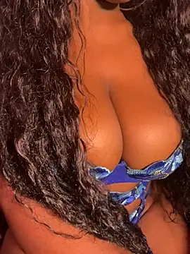 Snapshot of Blaackcat chatting on February 20, 2026, 11:05 pm Blaackcat online show from February 20, 2026, 11:05 pm