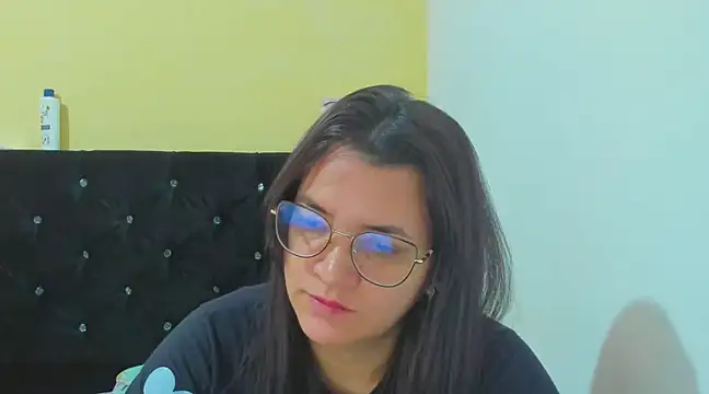 MARILYN GARCIA online show from December 14, 2024, 2:42 pm