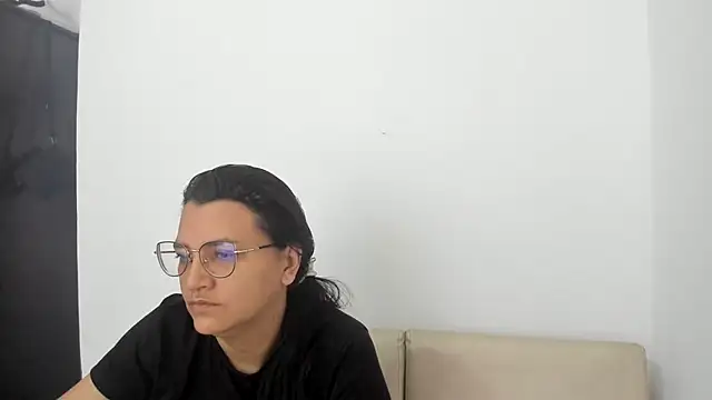 MARILYN GARCIA online show from February 24, 2025, 2:48 pm