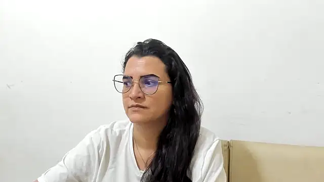 MARILYN GARCIA online show from March 6, 2026, 2:19 am