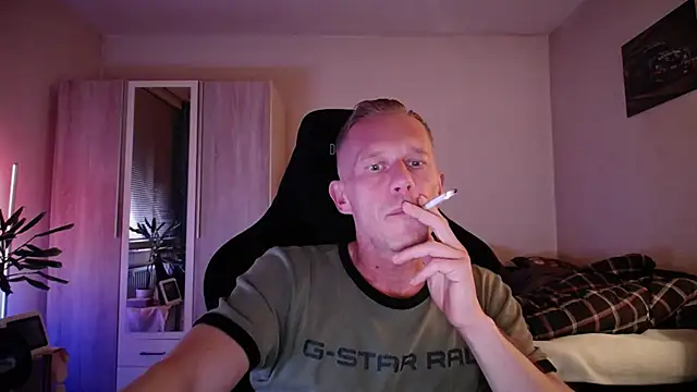 Snapshot of slaveboy2016@xh chatting on September 10, 2025, 6:30 pm slaveboy2016xh online show from September 10, 2025, 6:30 pm