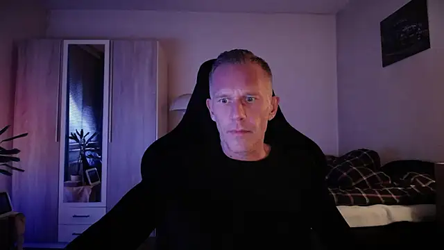 Snapshot of slaveboy2016@xh chatting on September 12, 2025, 8:09 pm slaveboy2016xh online show from September 12, 2025, 8:09 pm