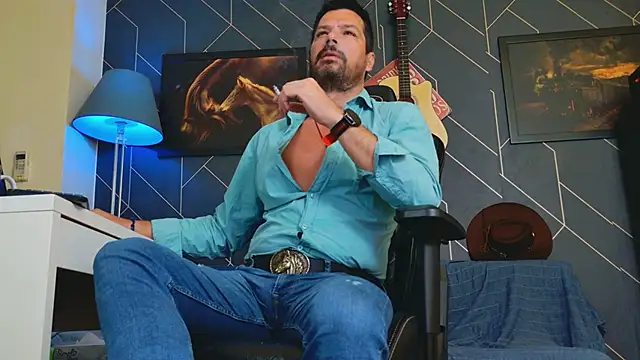 ChrisKox online show from September 28, 2025, 1:11 am