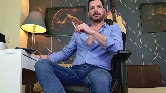 ChrisKox online show from December 23, 2025, 8:12 am