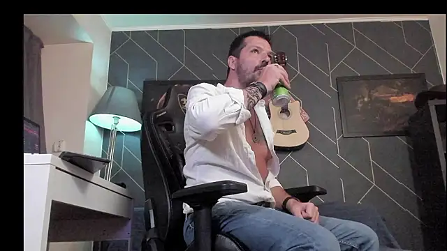 ChrisKox online show from February 12, 2026, 9:10 pm