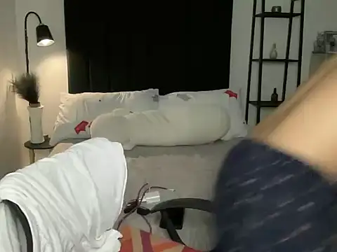 your bianca69 online show from February 12, 2025, 1:52 am