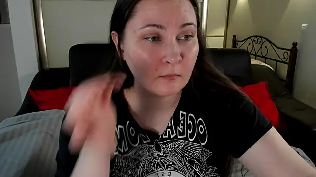 Snapshot of MarySwon chatting on March 18, 2025, 8:15 pm MarySwon online show from March 18, 2025, 8:15 pm