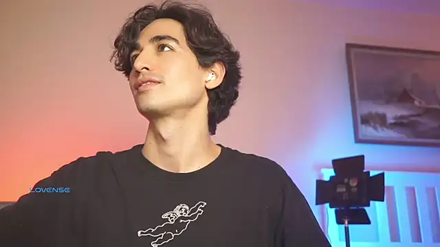 AlanDeNavarre online show from March 3, 2025, 9:05 pm