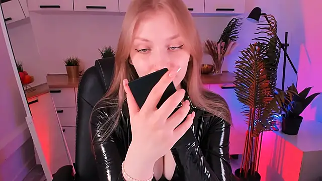 DakotaMabs online show from March 26, 2026, 7:58 am