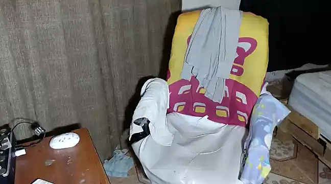 Snapshot of kattydirtylol chatting on January 16, 2025, 11:37 pm kattydirtylol online show from January 16, 2025, 11:37 pm