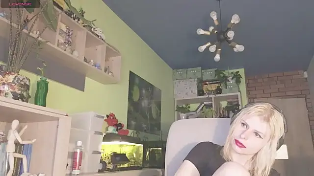 karmija online show from March 13, 2025, 1:50 pm