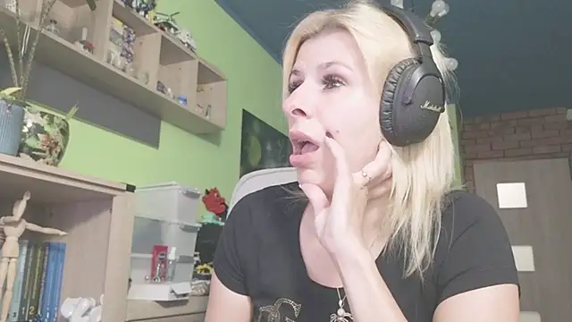 karmija online show from October 20, 2025, 8:31 pm