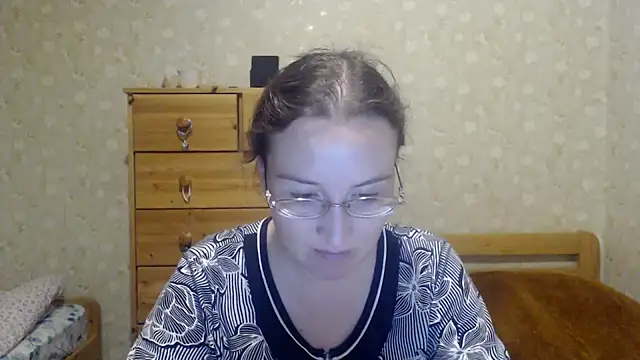 Smart Rose online show from March 3, 2025, 4:46 pm