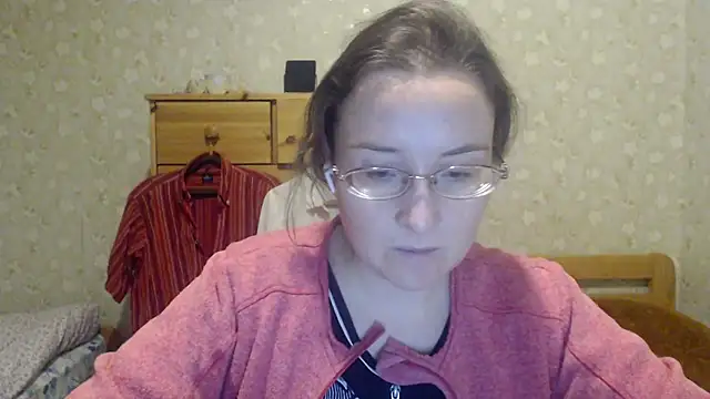 Smart Rose online show from March 5, 2025, 3:07 pm