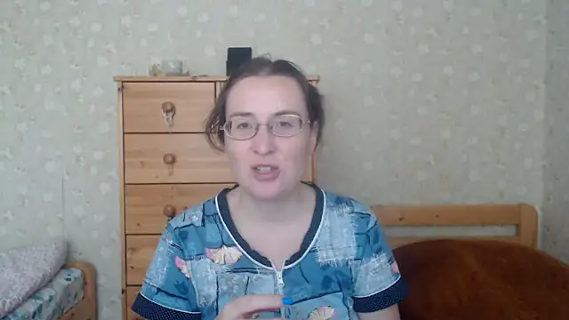 Smart Rose online show from March 10, 2025, 1:43 pm