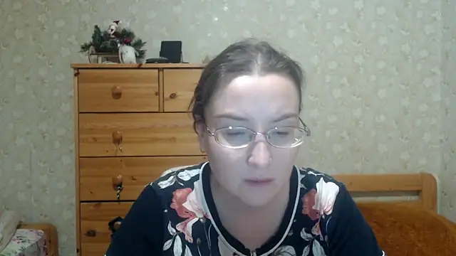 Smart Rose online show from February 10, 2026, 6:45 pm