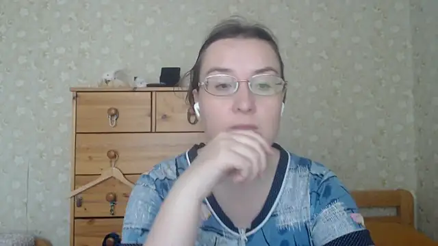 Snapshot of Smart_Rose chatting on April 24, 2026, 2:41 pm Smart Rose online show from April 24, 2026, 2:41 pm
