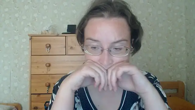 Snapshot of Smart_Rose chatting on June 18, 2026, 9:14 am Smart Rose online show from June 18, 2026, 9:14 am