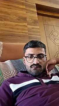 krishna8035 online show from February 16, 2025, 11:05 am