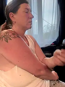 Natali UA online show from September 30, 2025, 6:07 am