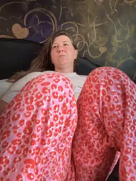 Natali UA online show from October 7, 2025, 6:32 am