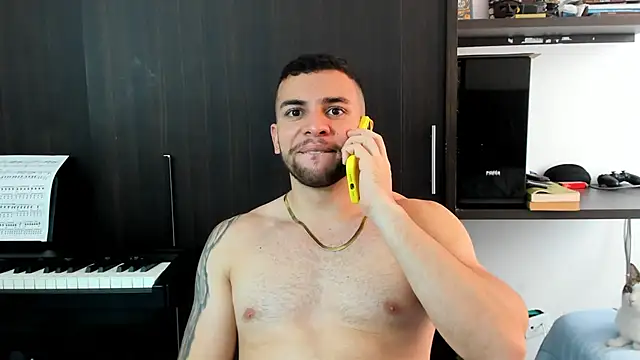 logan smith online show from February 3, 2025, 3:38 pm