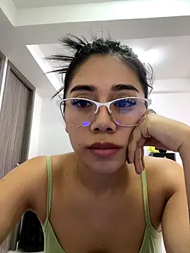 aimi art1 online show from September 18, 2025, 8:55 pm