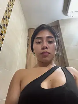 Snapshot of aimi_art1 chatting on March 2, 2026, 5:19 am aimi art1 online show from March 2, 2026, 5:19 am