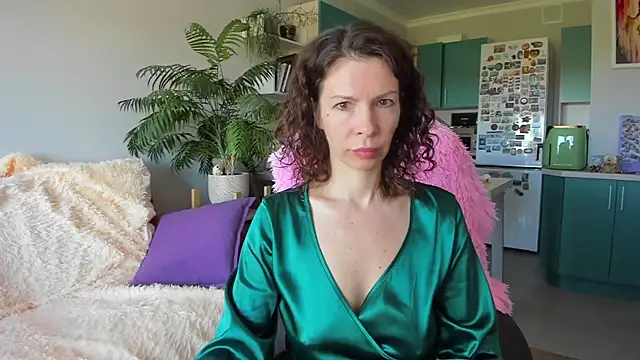 Snapshot of ChristinaGlory chatting on May 8, 2026, 7:36 am ChristinaGlory online show from May 8, 2026, 7:36 am