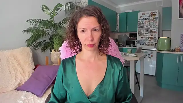 Snapshot of ChristinaGlory chatting on May 9, 2026, 2:55 pm ChristinaGlory online show from May 9, 2026, 2:55 pm