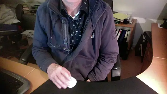 Snapshot of outlaw200 chatting on December 1, 2024, 8:53 pm outlaw200 online show from December 1, 2024, 8:53 pm