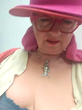 MucMilf59 online show from October 28, 2025, 10:41 am