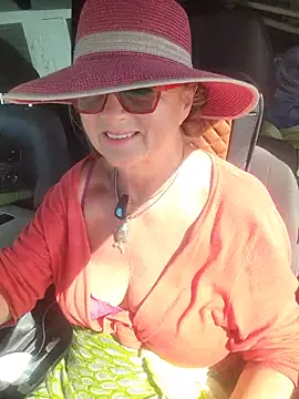 MucMilf59 online show from June 10, 2026, 9:08 am
