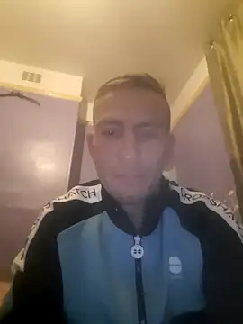 Snapshot of SexyMan2020ka chatting on October 15, 2025, 12:11 am SexyMan2020ka online show from October 15, 2025, 12:11 am