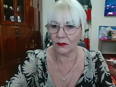 Snapshot of JenaCheim chatting on December 4, 2024, 6:44 am JenaCheim online show from December 4, 2024, 6:44 am