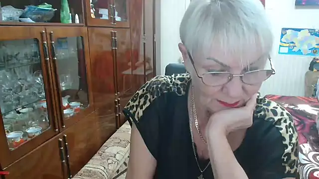 Snapshot of JenaCheim chatting on October 28, 2025, 6:06 am JenaCheim online show from October 28, 2025, 6:06 am