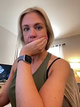 Kay Cakes online show from February 4, 2025, 8:06 pm