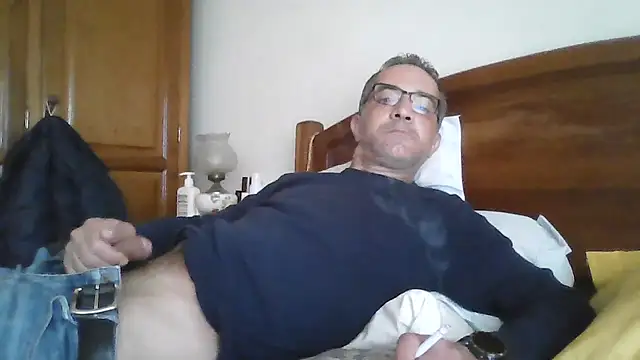 CarlosRocha73 online show from April 8, 2026, 11:21 am