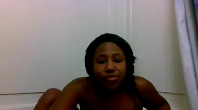 Snapshot of Xochillovemoney2 chatting on December 14, 2024, 7:25 pm Xochillovemoney2 online show from December 14, 2024, 7:25 pm