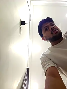 shakir12340 online show from September 28, 2025, 6:13 pm